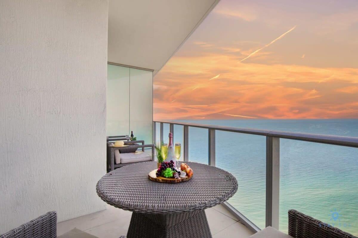 Upper Level Penthouse - Amazing Views Beach & Intracoastal Leilighet Hollywood Eksteriør bilde